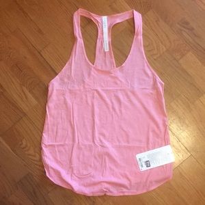 SOLD NWT lululemon 105 singlet